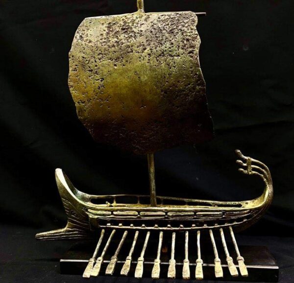 bronze-items-argo-marble-base-30x31cm